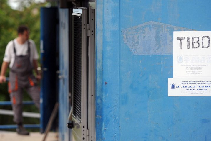 Radnici TIBO-a moraju odraditi poslove koji su im avansno plaćeni  / Snimio Roni BRMALJ