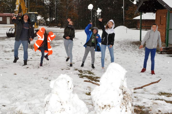 Njemačka obitelj Heisterkamp iz okolice Kölna, koja je na odmoru u Kraljevici, uživala je jučer na Platku / Snimio S. Drechsler