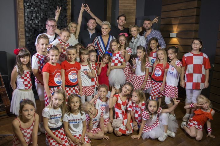 Jedanaest hrvatskih glazbenih zvijezda ovih je dana snimilo pjesmu »Tako se voli«