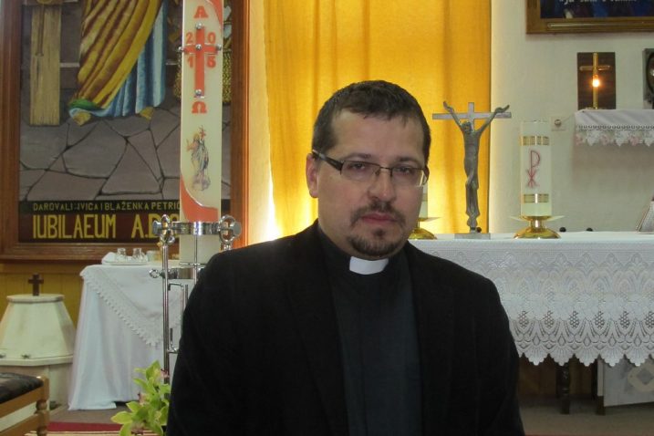 Župnik župe sv. Josipa u Drvaru don Davor Klečina / Foto Avaz