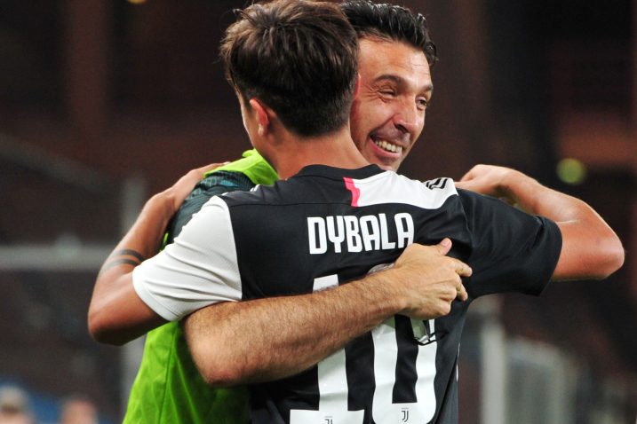 Gigi Buffon i Paulo Dybala/Foto REUTERS