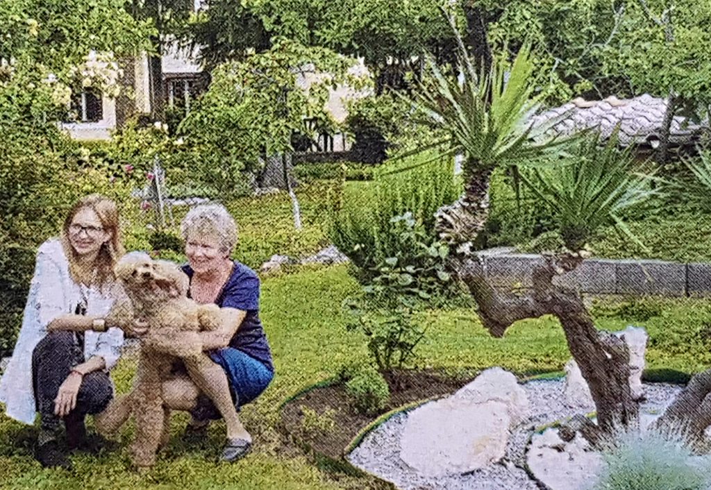 Maja i Dorotea Tomažić u svom vrtu na Vežici / Foto Marko GRACIN