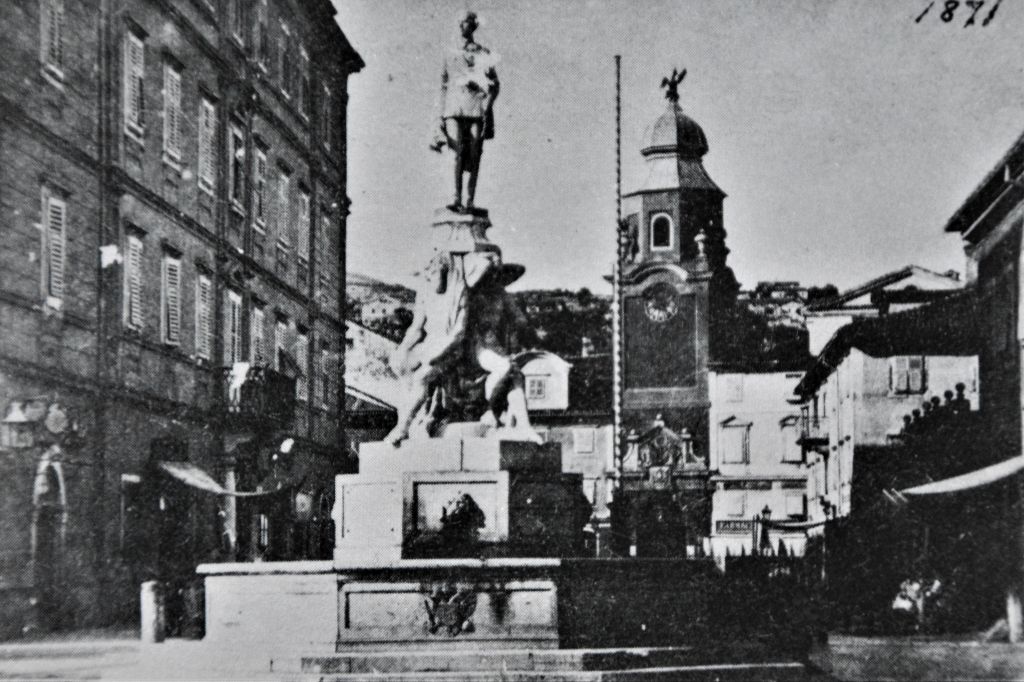 Fontana »Francesco - Giuseppina«, fotografija preuzeta iz: Boris Vižintin, »Umjetnička Rijeka 19. stoljeća slikarstvo-kiparstvo«