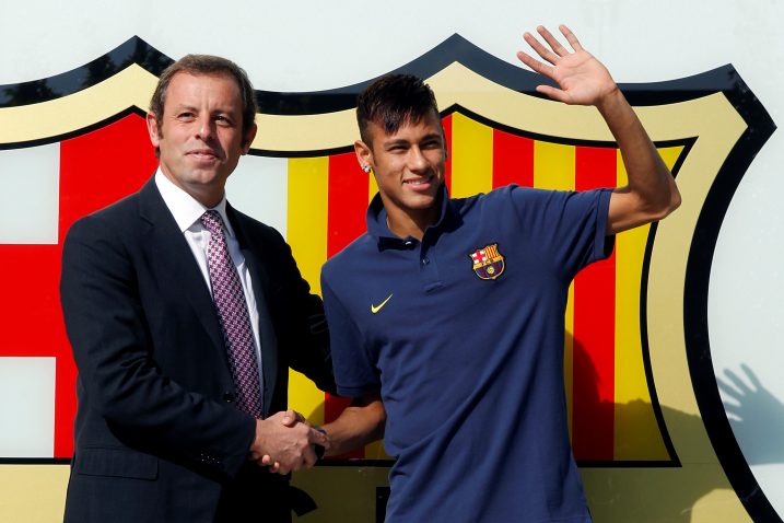 Sandor Rosell i Neyamar 2013. godine nakon potpisa ugovora za Barcelonu/Foto REUTERS