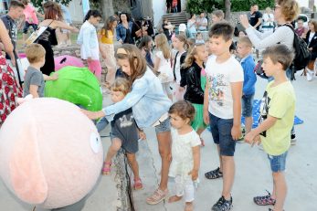 Posebnu su radost izazvali plišani Kišni razdraganci / Snimio Marko GRACIN