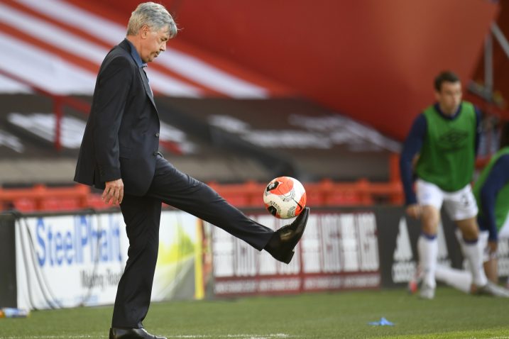 Carlo Anncelotti, trener Evertona u akciji/Foto REUTERS