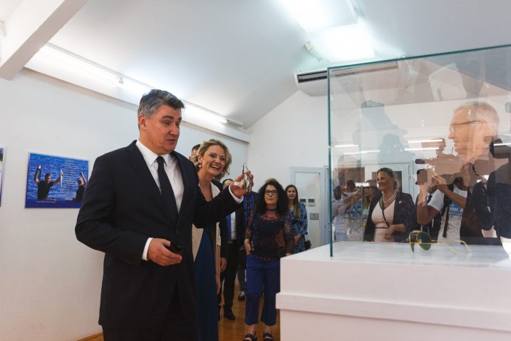 Izložbu "Oliver u Luci, Luka u Oliveru" razgledao je i predsjednik republike Zoran Milanović/Foto PIXSELL