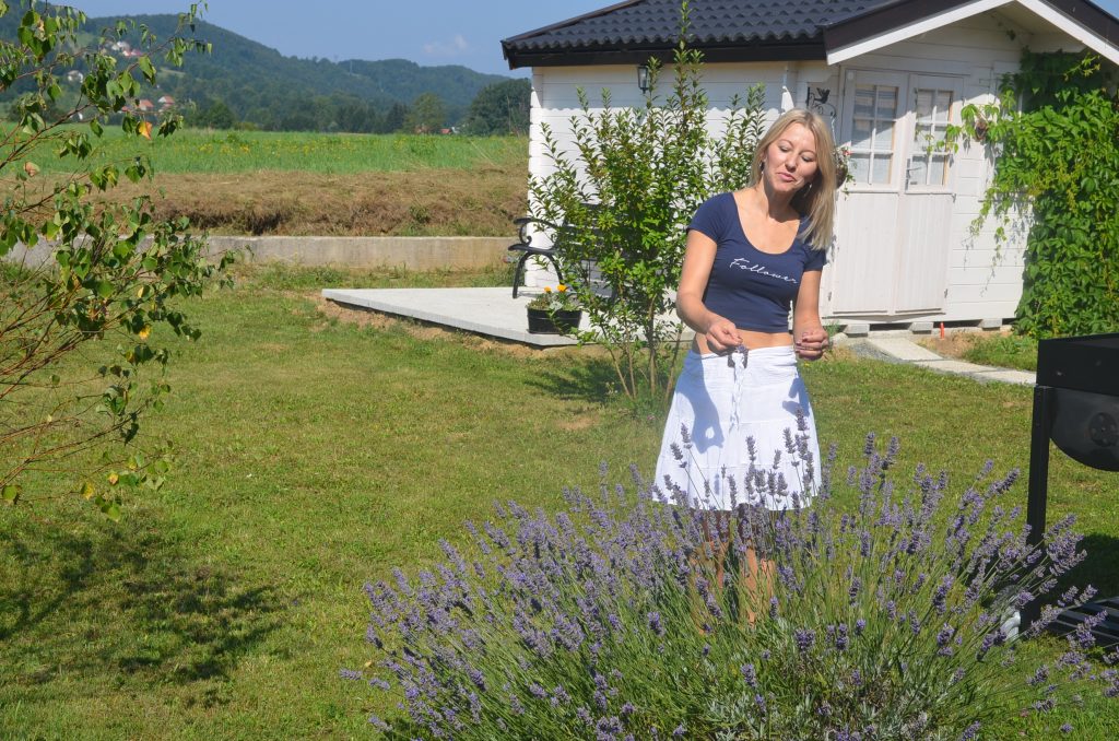 Gostima je na raspolaganju i prekrasan vrt s lavandom / Foto M. KRMPOTIĆ