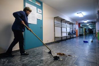 Izbijanje epidemije pokazalo je koliko je težak nedostatak tehničkog osoblja u školama / Foto Marko PRPIĆ/PIXSELL
