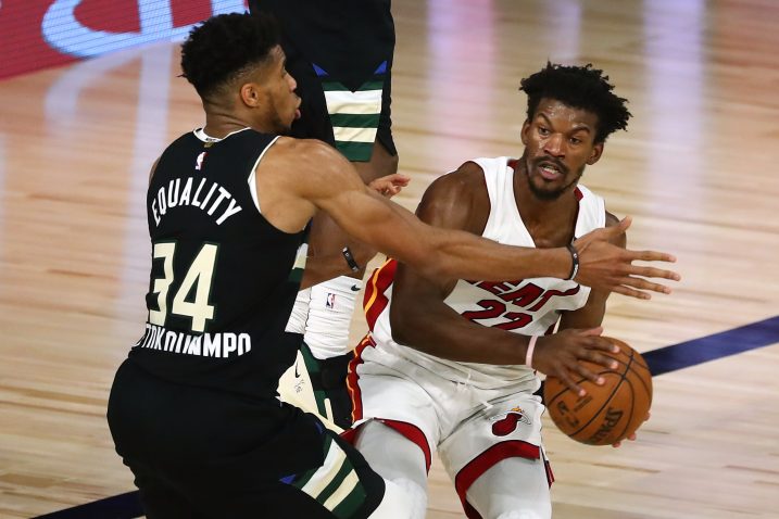 Giannis Antetokounmpo i Jimmy Butler/Foto REUTERS