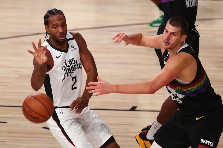 Kawhi Leonard (LA Clippers) i Nikola Jokić (Denver Nuggets)/Foto REUTERS