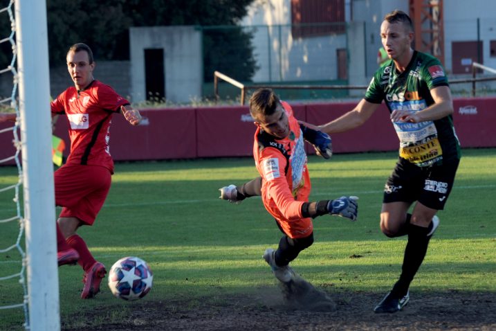 Filip Jagić zabija treći gol Grobničana/M. GRACIN