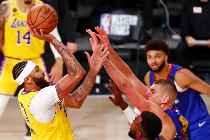 Anthony Davis i Nikola Jokić/Foto REUTERS