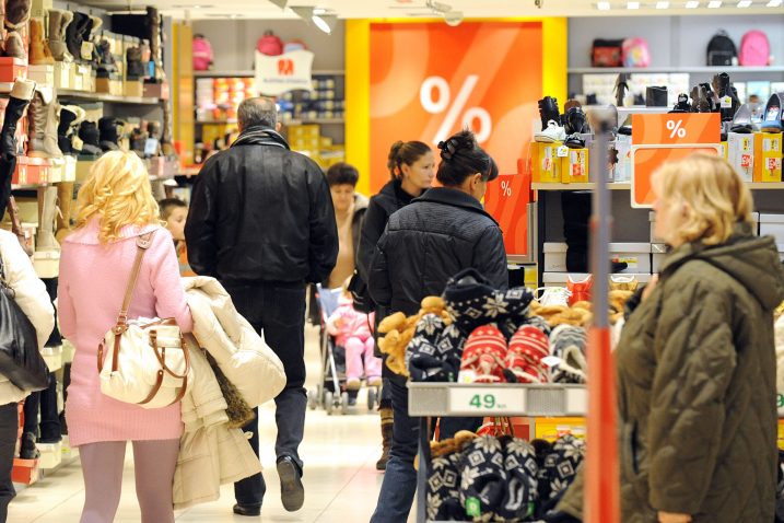 Borba za neradnu nedjelju sada ujedinjuje i tradicionalne protivnike: Crkvu i sindikate / Foto NL arhiva