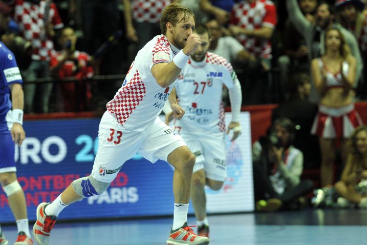 Novi vođa na terenu je Ogulinac koji podjednako uspješno golove zabija rukama i nogama - Luka Cindrić / Foto Davor KOVAČEVIĆ