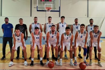 Košarkaši Kvarnera 2010 s pomoćnim trenerom Daliborom Ravnićem i trenerom Goranom Šućurovićem