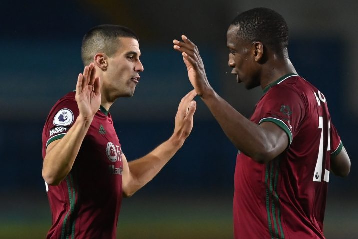 Conor Coady i Willy Boly (Wolverhampton)/Foto REUTERS