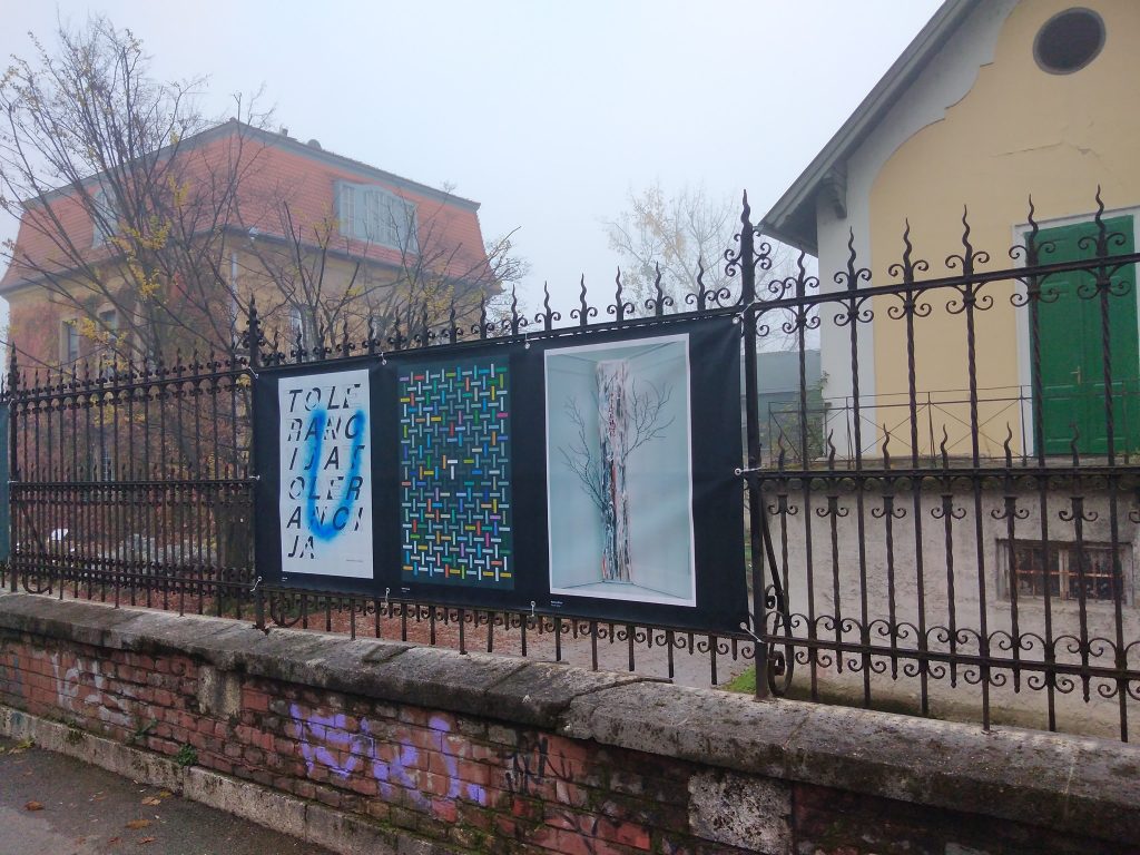 Grafitima prošarani plakati Mirka Ilića u sklopu izložbe 'Tolerancija' / Foto Botanički vrt PMF-a / Facebook