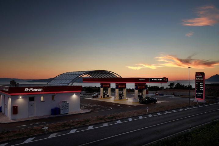 Nova Adria oil beznisnka postaja u Makarskoj