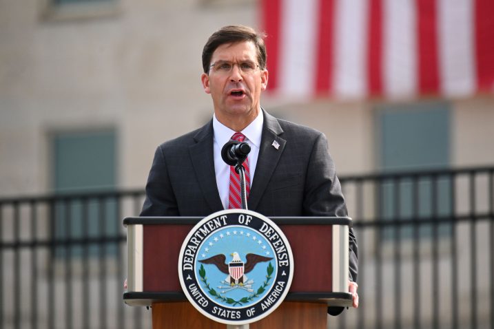 Mark Esper, donedavni ministar obrane / REUTERS