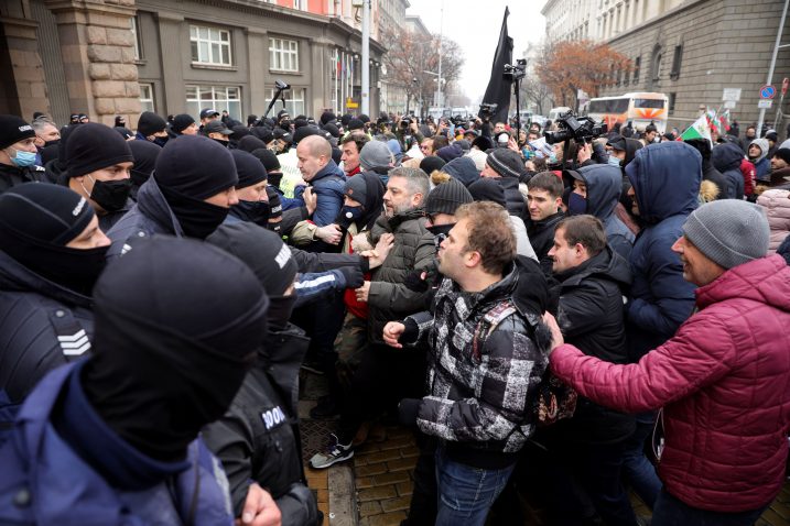 Prosvjedi u Bugarskoj zbog uvođenja strogih mjera / Foto: REUTERS