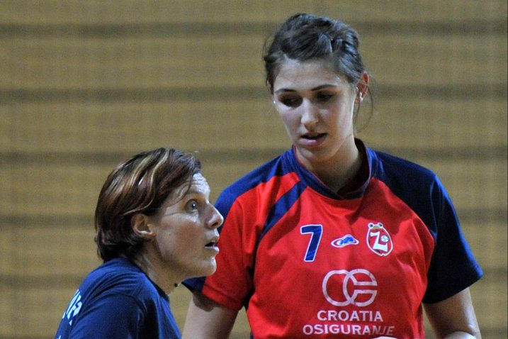 ZAMETSKI DANI – Adrijana Prosenjak i Ćamila Mičijević/Foto D. ŠKOMRLJ