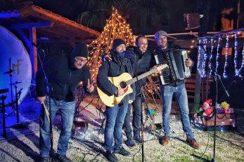»Škatulica band« su Sanjin Štanc, Adriano Staraj Fliper, Zoran Kik i Tino Pavia