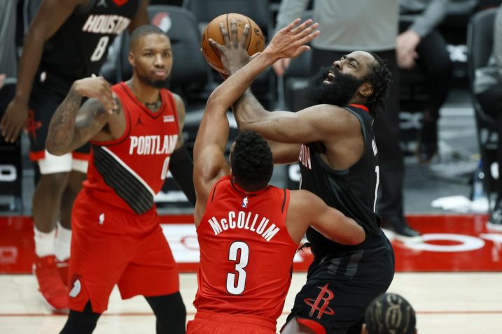 James Harden i C.J. McCollum/Foto: REUTERS