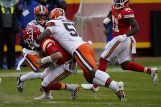 Patrick Mahomes (Kanasas City) i Mack Wilson (Cleveland)/Foto REUTERS