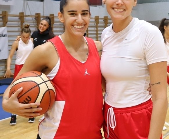 Mia Mašić i Andrijana Cvitković