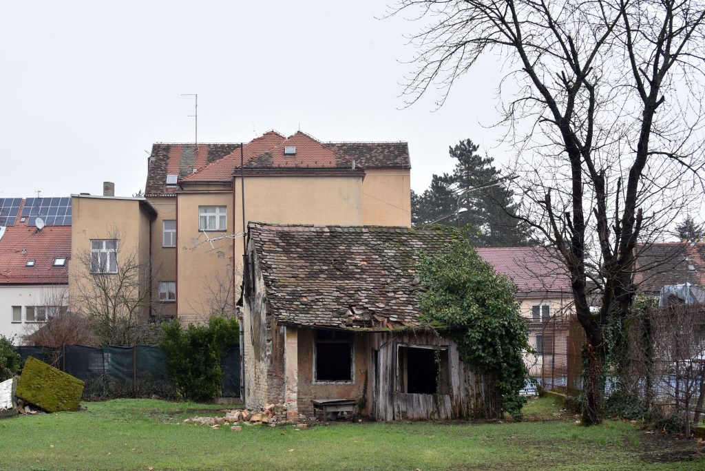 : Tu će jednog dana biti izgrađen novi dom / foto Davor KOVAČEVIĆ