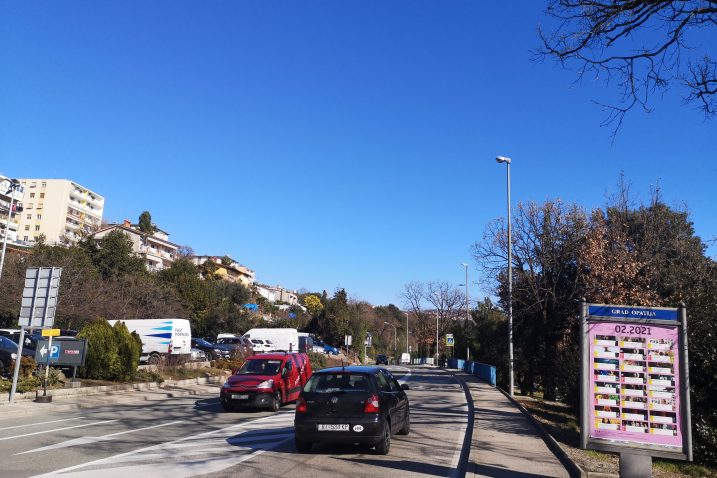 Nova cesta kraj osnovne škole u Opatiji, gdje će biti postavljena sigurnosna kamera / Foto A. KUĆEL-ILIĆ