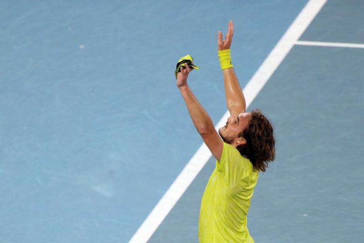 Stefanos Tsitsipas nakon slavlja nad Nadalom/Foto REUTERS