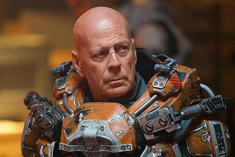 Bruce Willis opet spašava svijet. Ovaj put od zle vanzemaljske