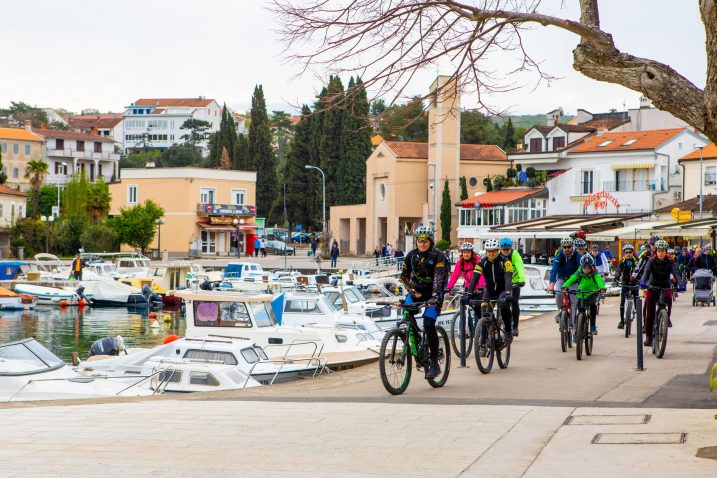 Organizirane su edukacije za buduće nositelje cikloturističke i outdoor ponude otoka Krka / Foto TZO KRK