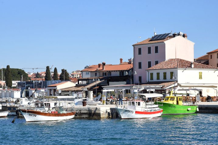 Prema zadnjem popisu Fažana, a općinu uz nju čini još samo jedno naselje, Valbandon, ima 3600 stanovnika / Foto Sergej DRECHSLER