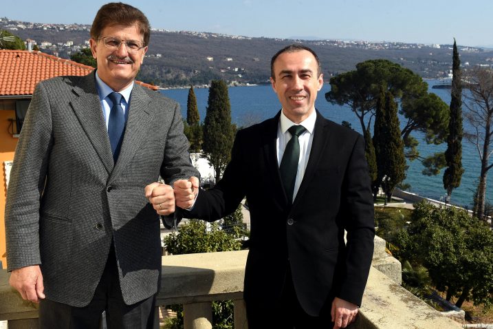 Gradonačelnik Ivo Dujmić primio je novog predsjednika Uprave LRH-a Vladimira Bošnjaka / Foto M. GRACIN