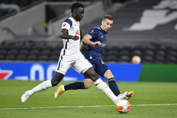 Mislav Oršić i Davinson Sanchez/Foto REUTERS