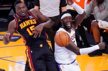 Clint Capela i Montrezl Harrell/Foto: REUTERS