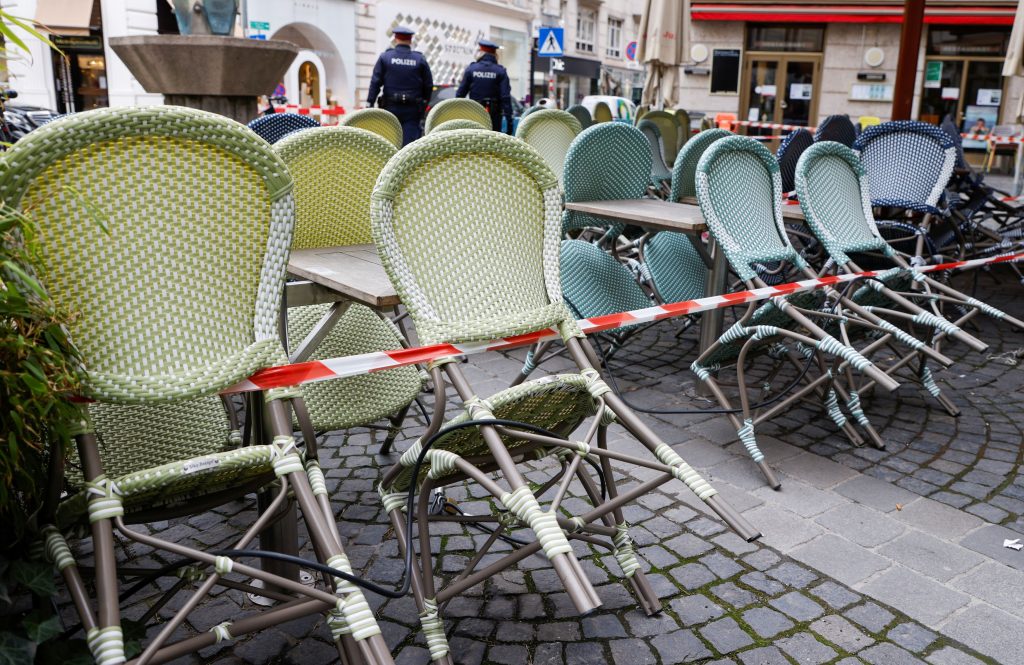 Porast zaraza u Austriji, u jednom gradu na snazi su stroge mjere, uvedena ograničenja okupljanja - Vimarsana News
