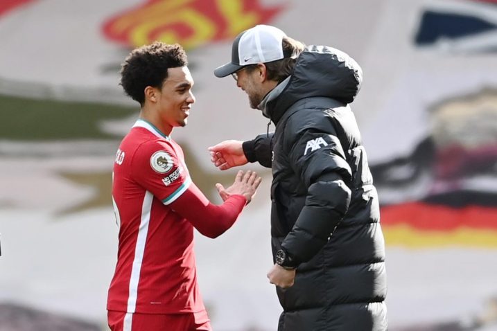 Trent Alexander-Arnold i Jürgen Klopp/Foto: REUTERS