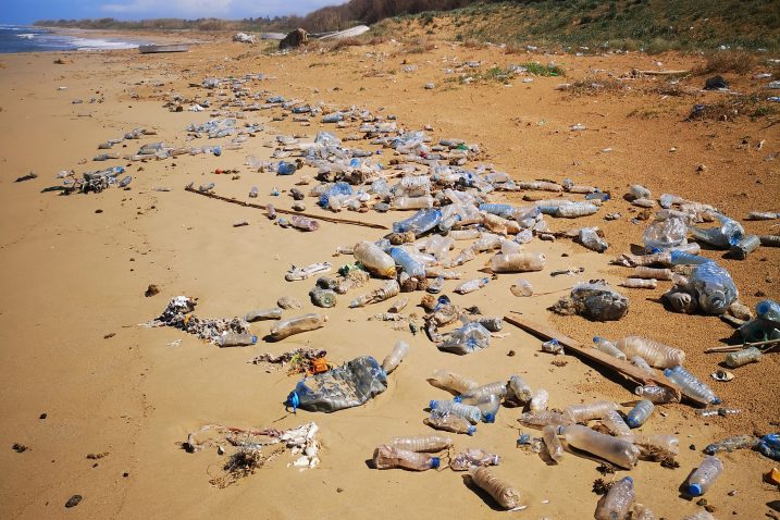 More je izbacilo velike količine plastike