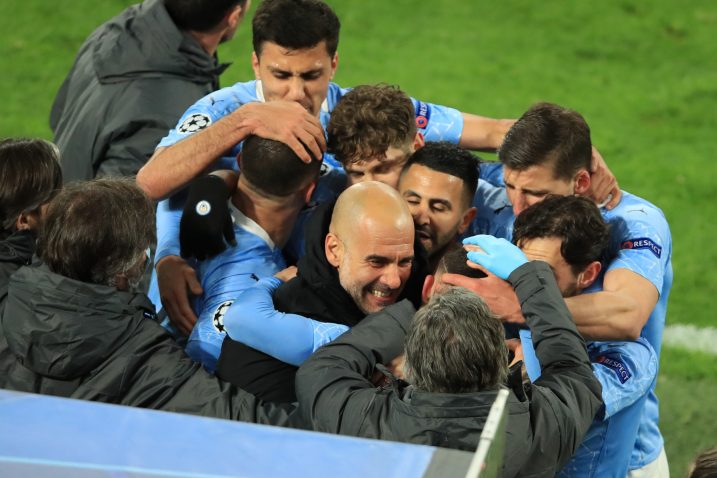 Pep Guradiola u središtu slavlja/Foto REUTERS