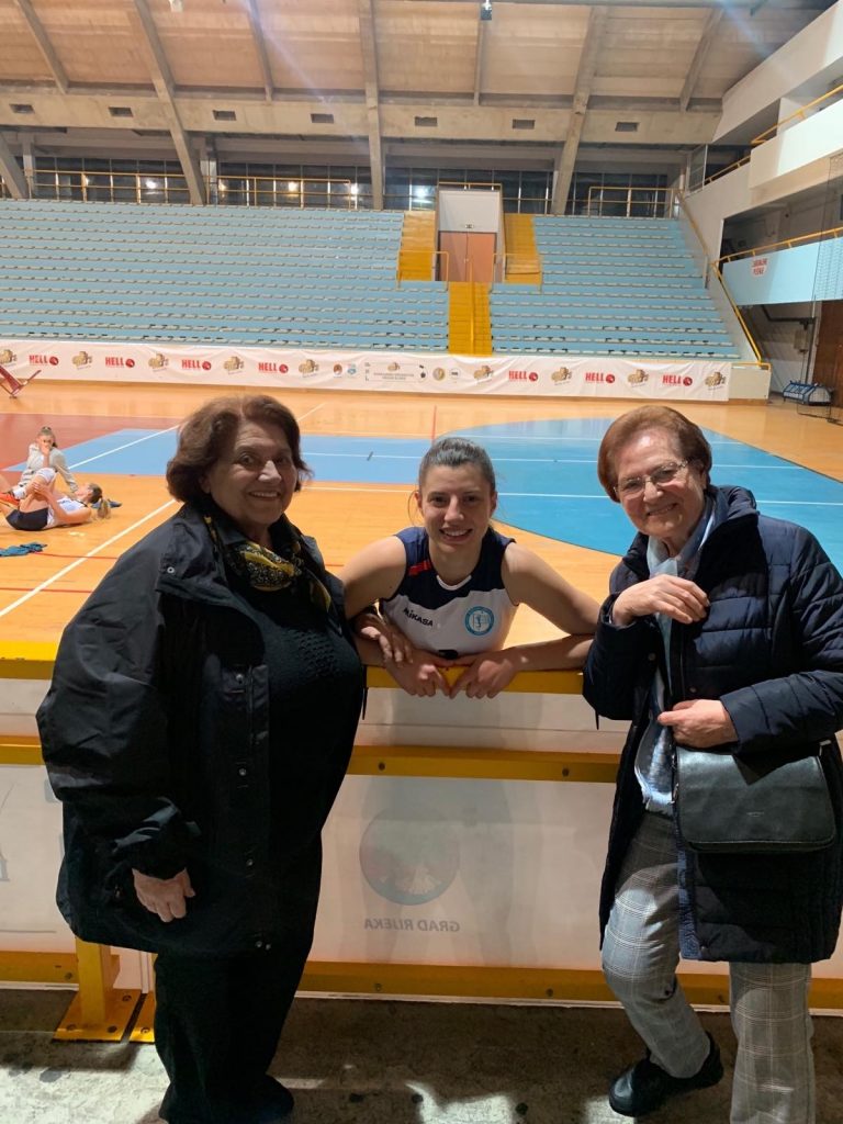 Ivona s bakama, Nevenkom Bakarčić i Orfelijom Milosavljević