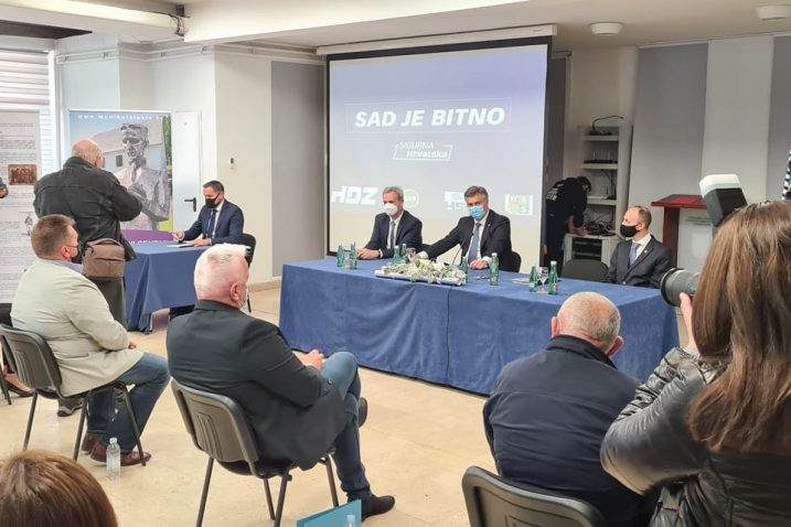 Foto Facebook HDZ Ličko-senjska