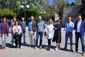 Članovi Liste za Krk sudjelovanjem u Gradskom vijeću žele pridonijeti boljitku Krčana / Foto M. TRINAJSTIĆ