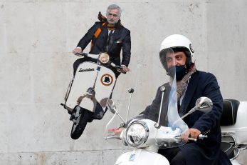Jose Mourinho prava je aktrakcija u Rimu/Foto REUTERS