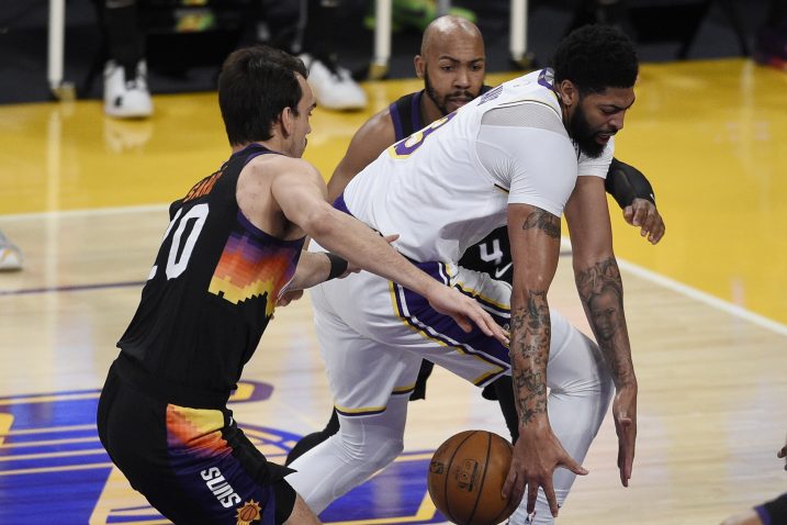 Dario Šarić i Anthony Davis/Foto REUTERS