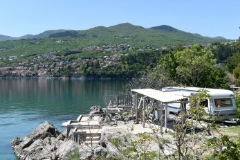 Raščišćavanje kampa Preluk / Foto Marko Gracin