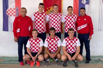 Izbornik Vjekoslav Matetić sa reprezentativcima n